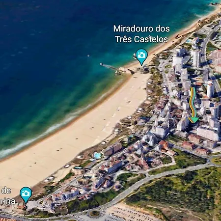 Apartment Beachside Retreat: 2br With Pool And Views *