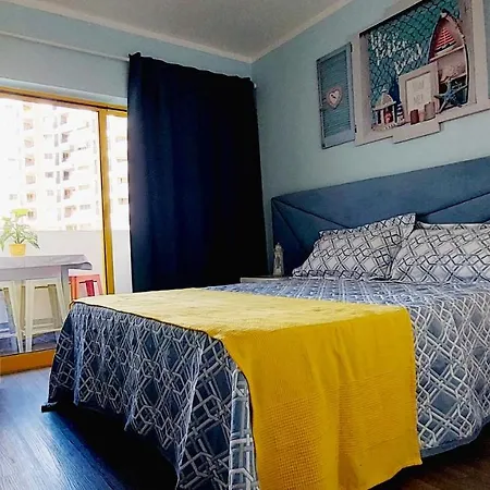 Apartment Beachside Retreat: 2br With Pool And Views Portimao